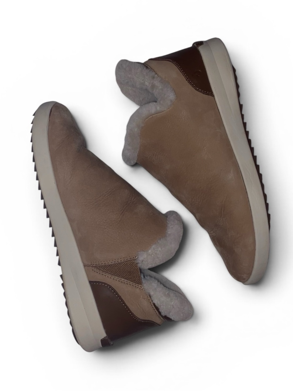 OLUKAI MALUA HULU Suede Nubuck Booties Genuine Shearling Lining Warm Taupe SZ 8